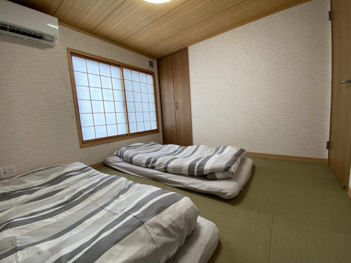 Wutong-40 Minutes Direct To Kansai Airport And 5 Minute Walk To Jr Or Subway Or Nankai Line And 1 Minute To Tsutenkaku The Landmark Of Osaka And Many Japanese Bistros Nearby Екстериор снимка