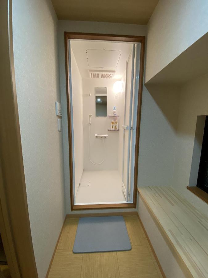 Wutong-40 Minutes Direct To Kansai Airport And 5 Minute Walk To Jr Or Subway Or Nankai Line And 1 Minute To Tsutenkaku The Landmark Of Osaka And Many Japanese Bistros Nearby Екстериор снимка