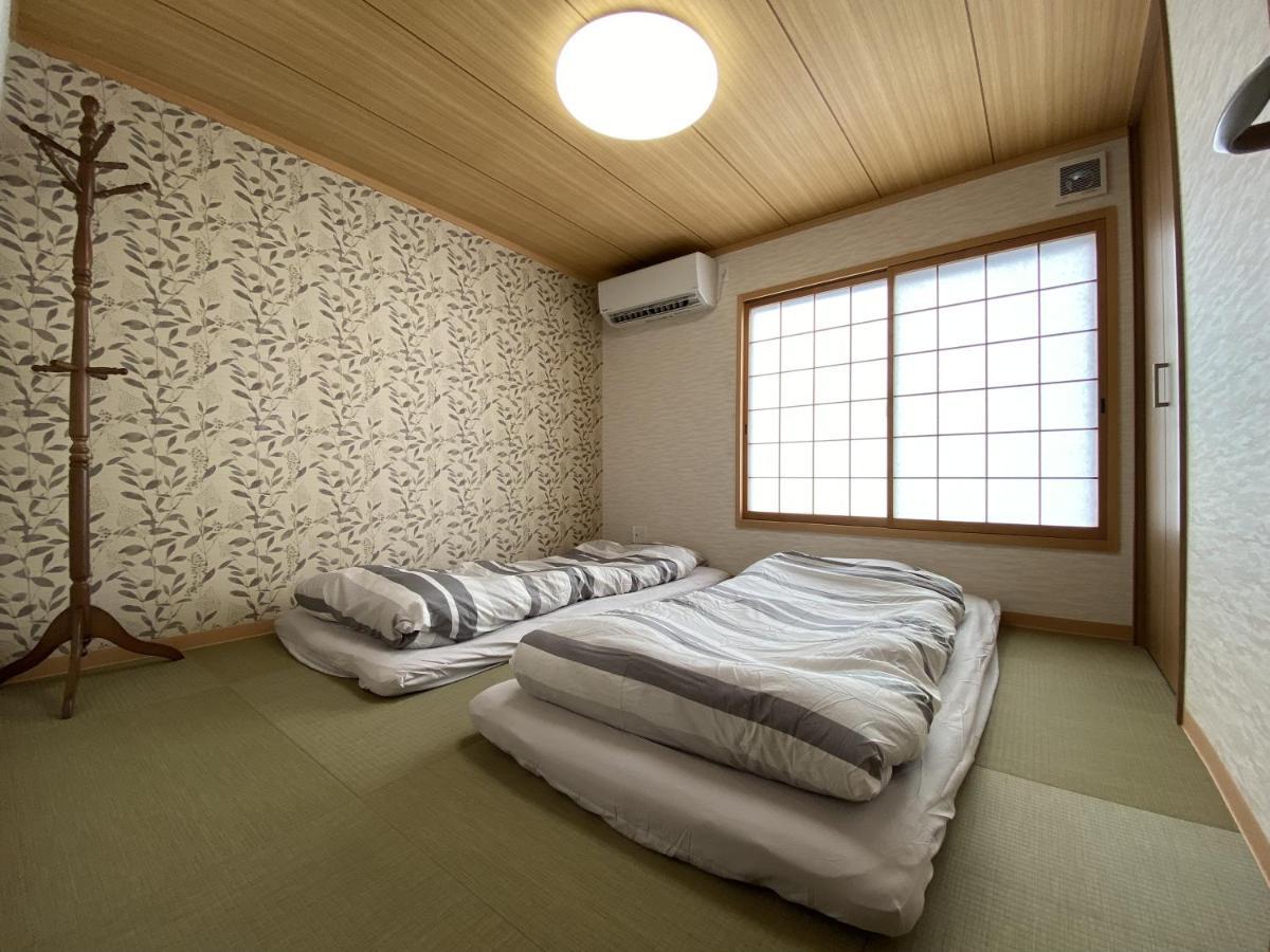 Wutong-40 Minutes Direct To Kansai Airport And 5 Minute Walk To Jr Or Subway Or Nankai Line And 1 Minute To Tsutenkaku The Landmark Of Osaka And Many Japanese Bistros Nearby Екстериор снимка