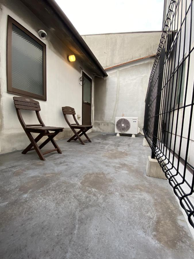 Wutong-40 Minutes Direct To Kansai Airport And 5 Minute Walk To Jr Or Subway Or Nankai Line And 1 Minute To Tsutenkaku The Landmark Of Osaka And Many Japanese Bistros Nearby Екстериор снимка